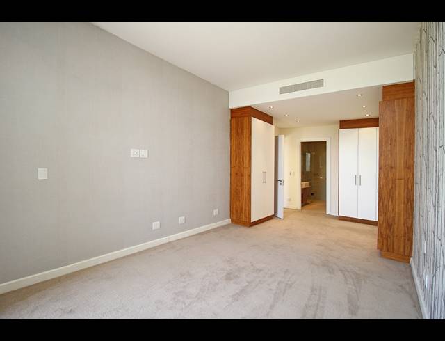 3 BEDROOM APARTMENT FOR SALE IN HOUGHTON ESTATE
